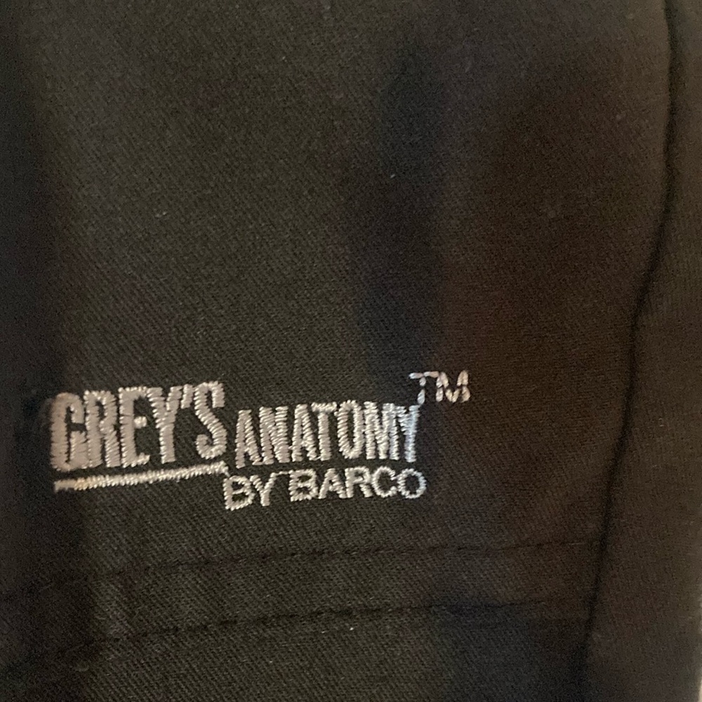 Scrubs great condition solid as set large